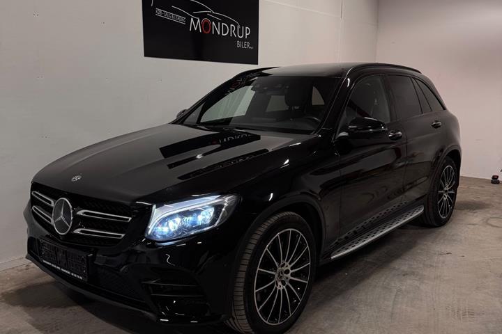 Sort Mercedes GLC350 d fra 2018 set udefra
