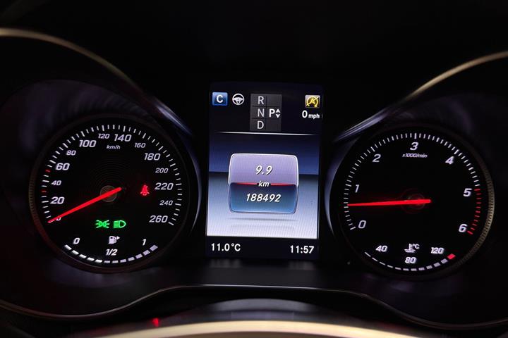 Sort Mercedes GLC350 d fra 2018