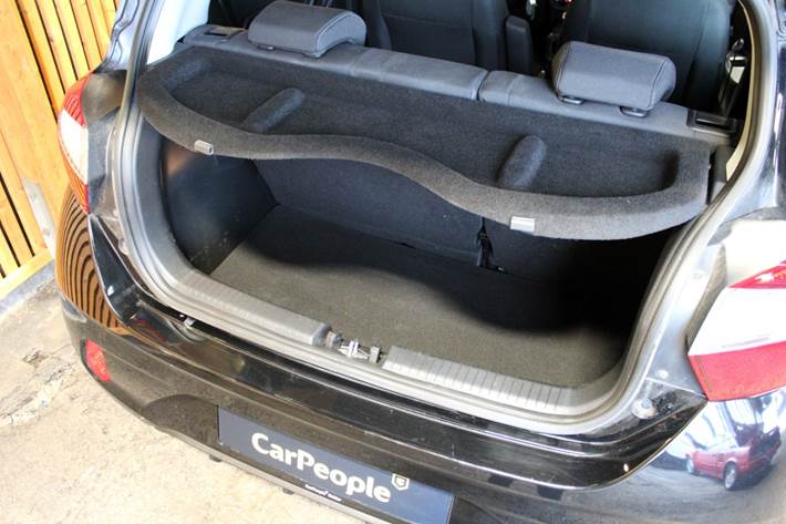 Sort Hyundai i10 fra 2022