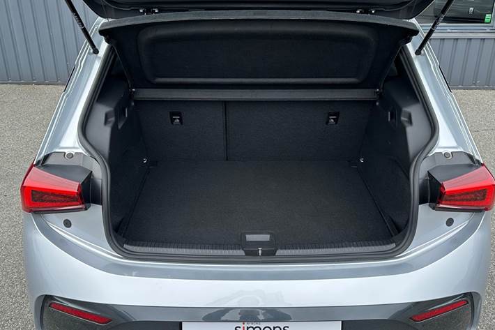 Sølv Cupra Born fra 2023