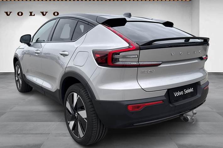 Grå Volvo EC40 fra 2025