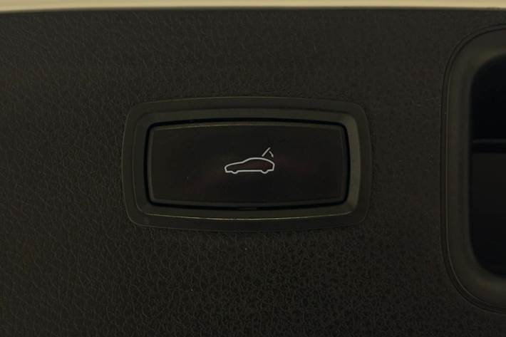 Hvid Porsche Macan fra 2018