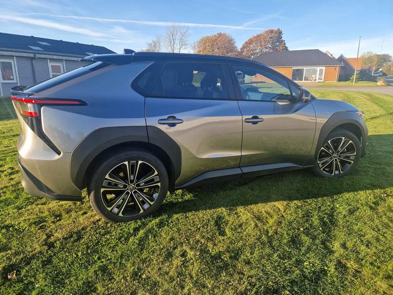 Toyota BZ4X Active Design