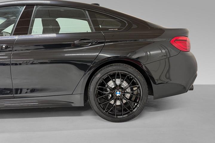 Sort BMW 420i fra 2019