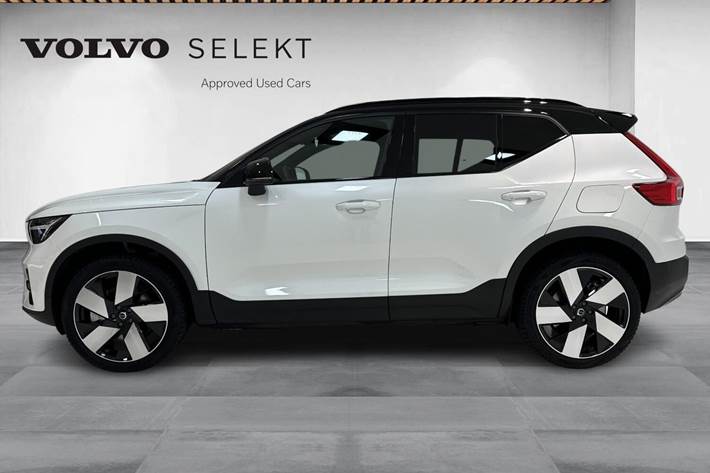 Hvid Volvo XC40 fra 2023