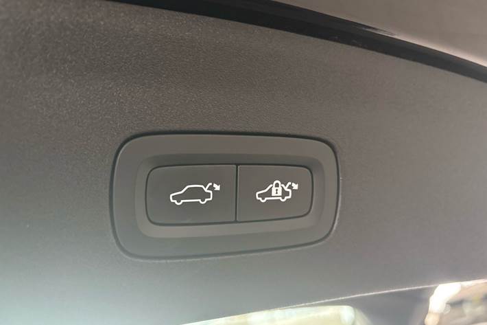 Sort Polestar 2 fra 2024