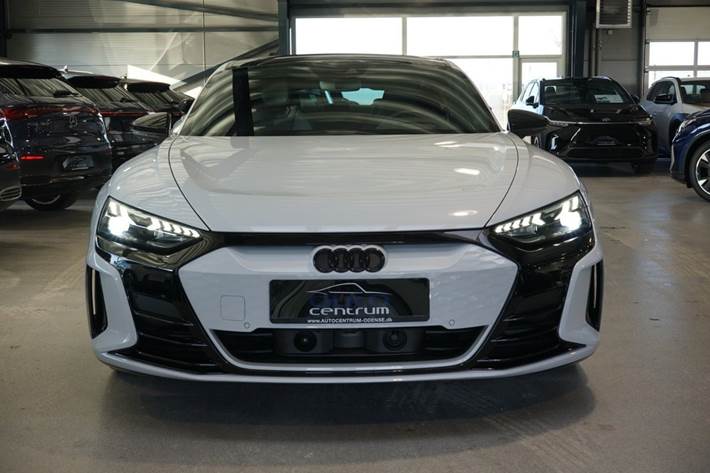 Hvid Audi e-tron GT fra 2022