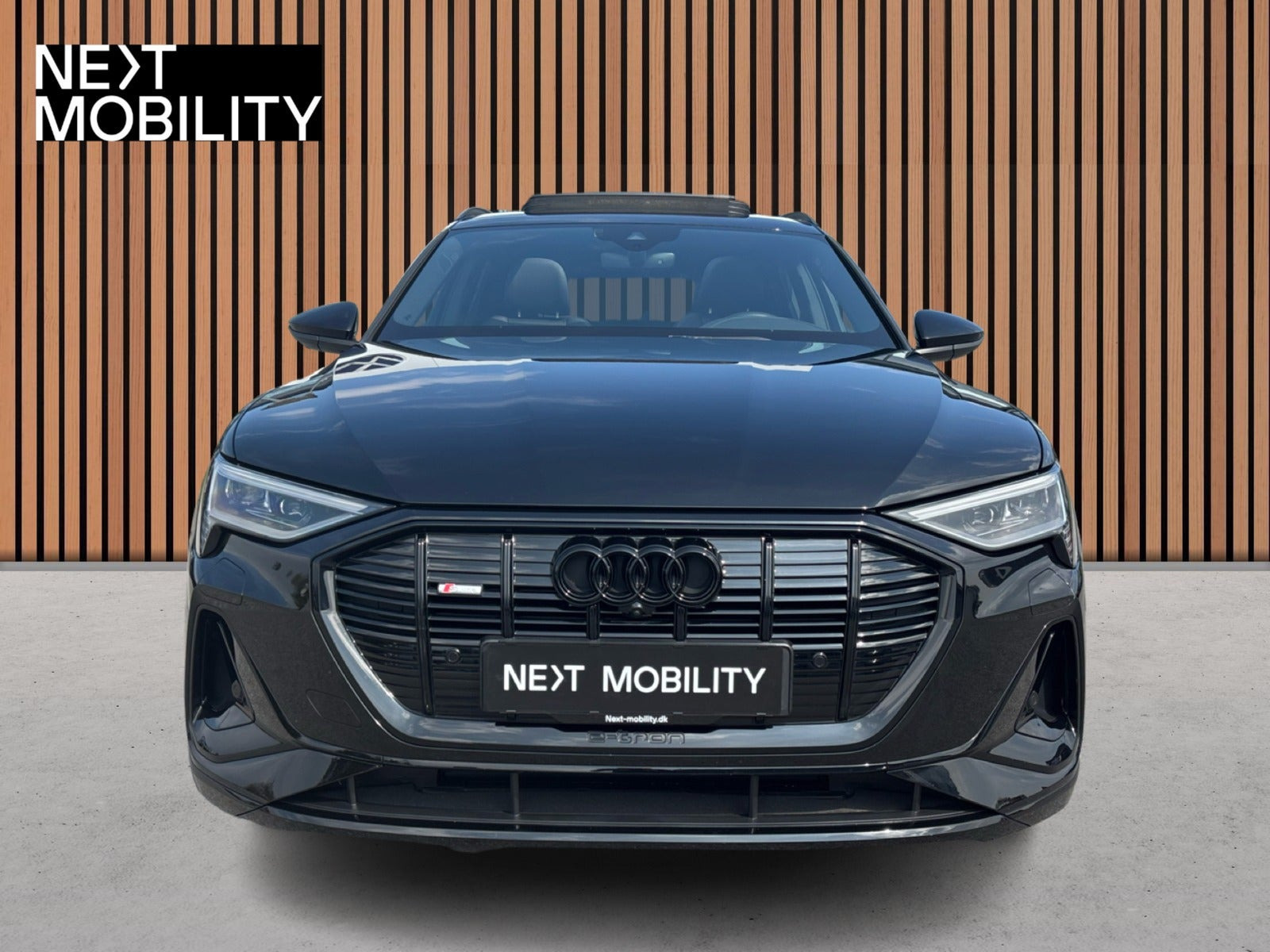 Sort Audi e-tron fra 2022