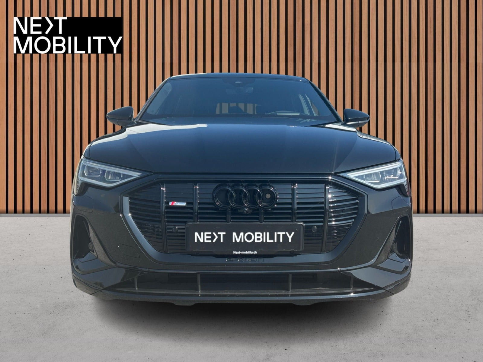 Sort Audi e-tron fra 2022