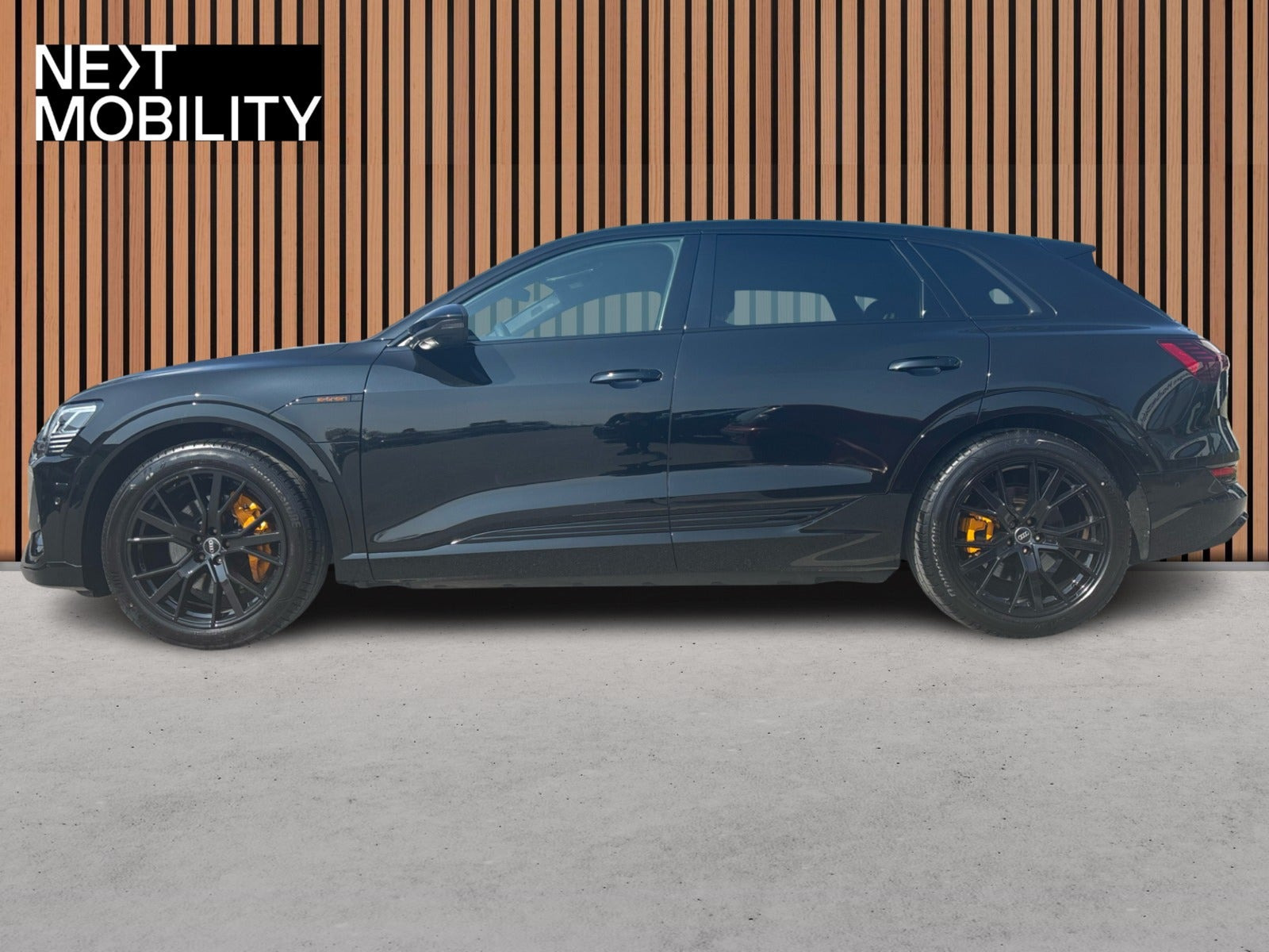 Sort Audi e-tron fra 2022