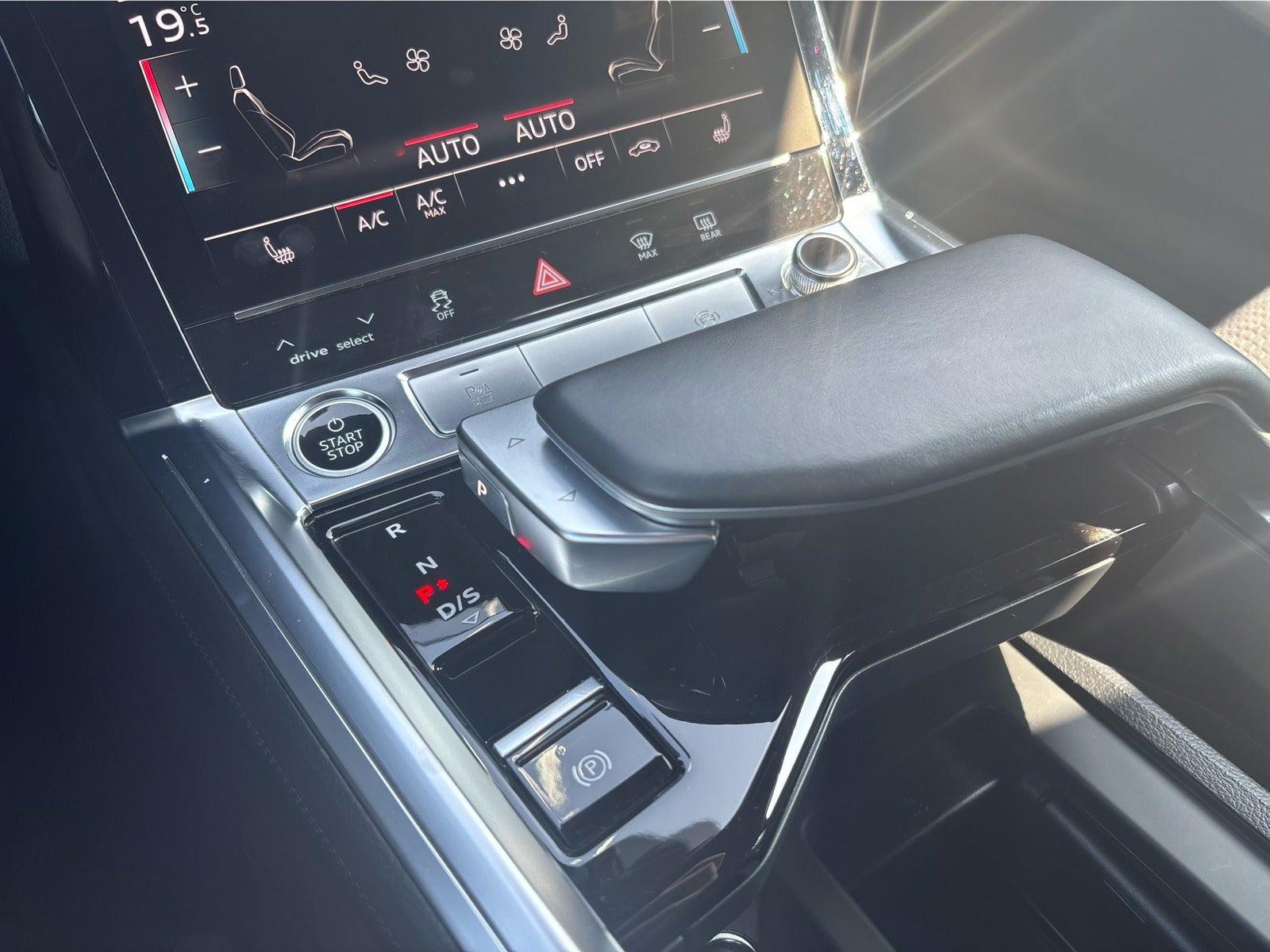 Sort Audi e-tron fra 2022