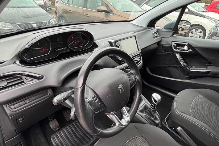 undefined Peugeot 208 fra 2019