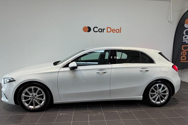 Hvid Mercedes A180 d fra 2018