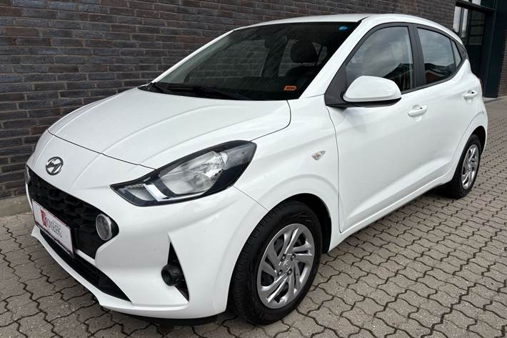 Hvid Hyundai i10 fra 2021