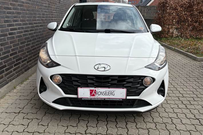 Hvid Hyundai i10 fra 2021