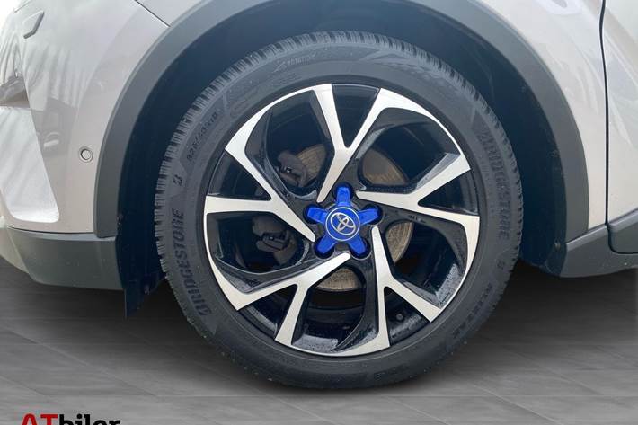 undefined Toyota C-HR fra 2017