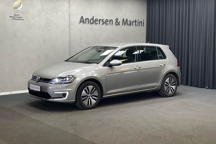 Sølv VW Golf fra 2020