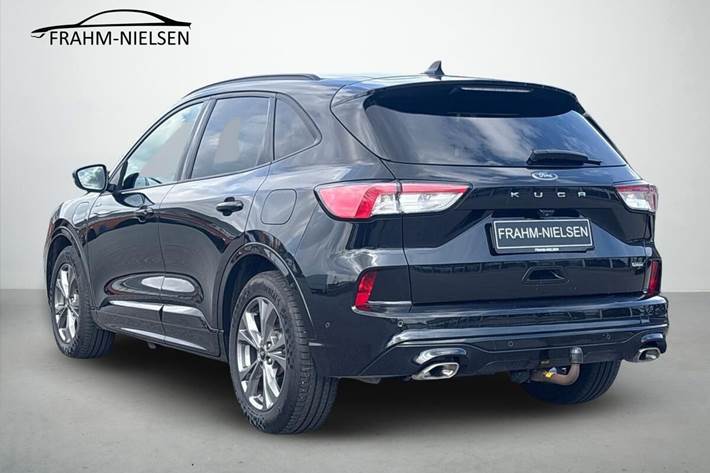 Sort Ford Kuga fra 2020