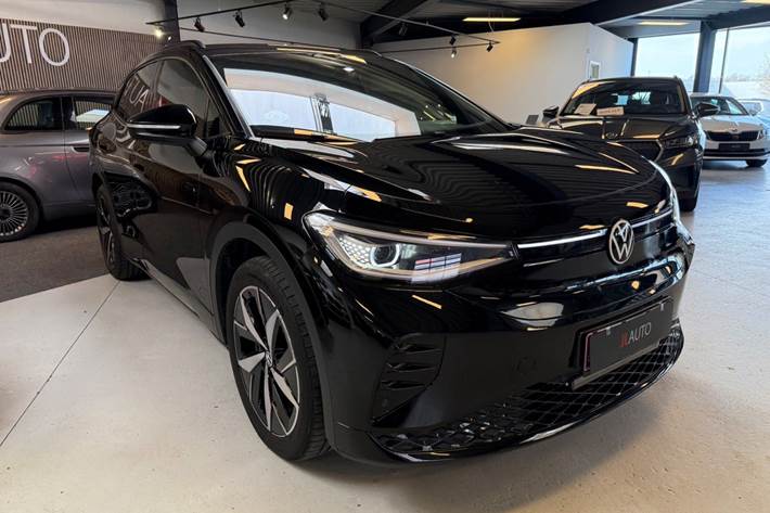 Sort VW ID.4 fra 2023 set udefra