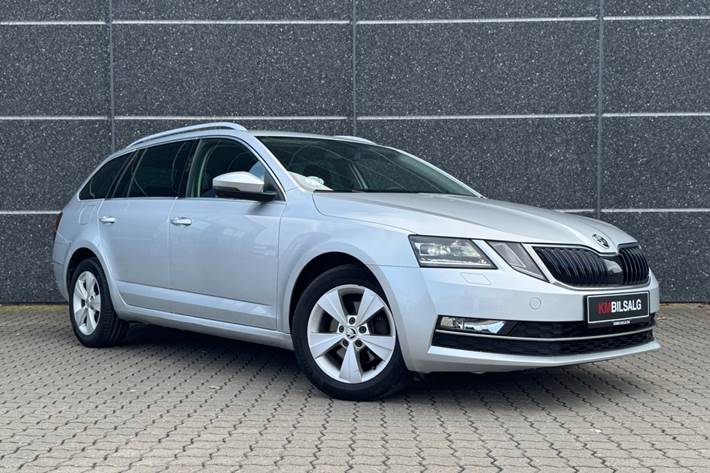 Sølv Skoda Octavia fra 2018
