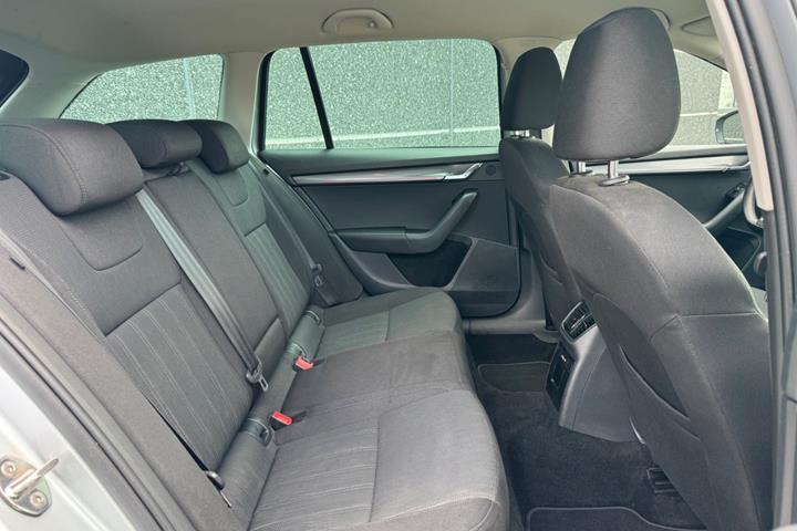 Sølv Skoda Octavia fra 2018