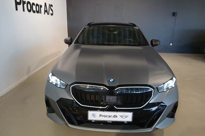 undefined BMW 530e fra 2024