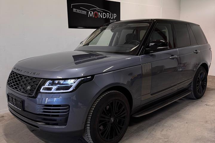 Blå Land Rover Range Rover fra 2018 set udefra