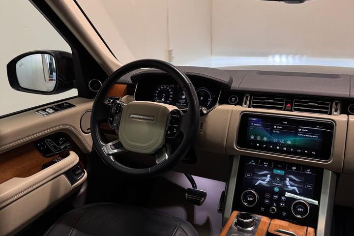 Blå Land Rover Range Rover fra 2018