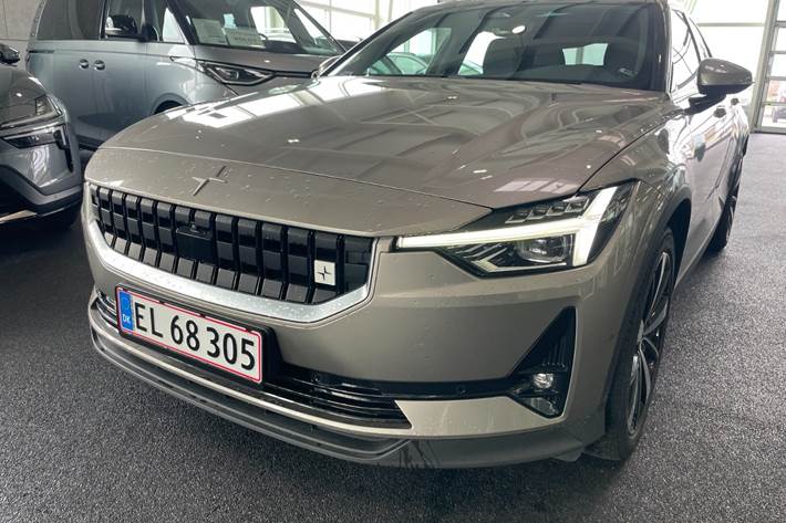 Beige Polestar 2 fra 2023