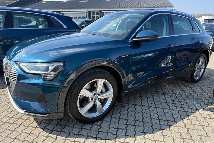 undefined Audi e-tron fra 2020 set udefra