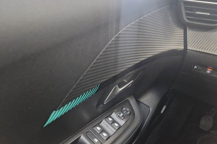 Hvid Peugeot 208 fra 2020