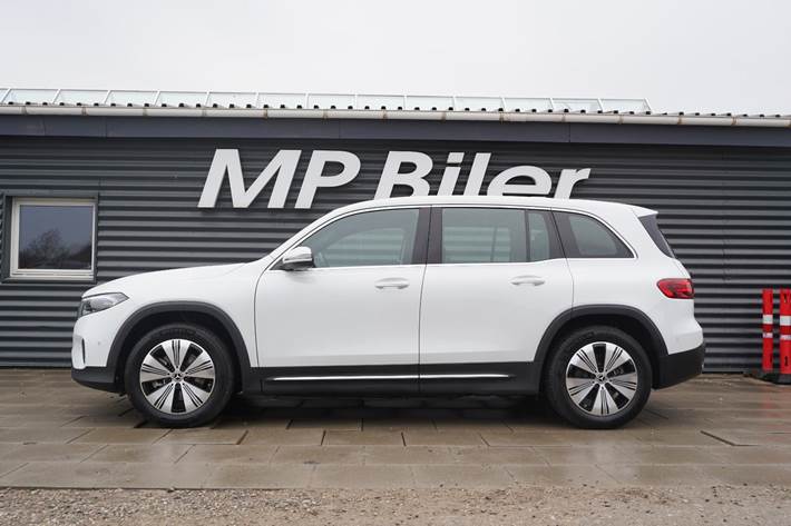 Hvid Mercedes EQB250+ fra 2024