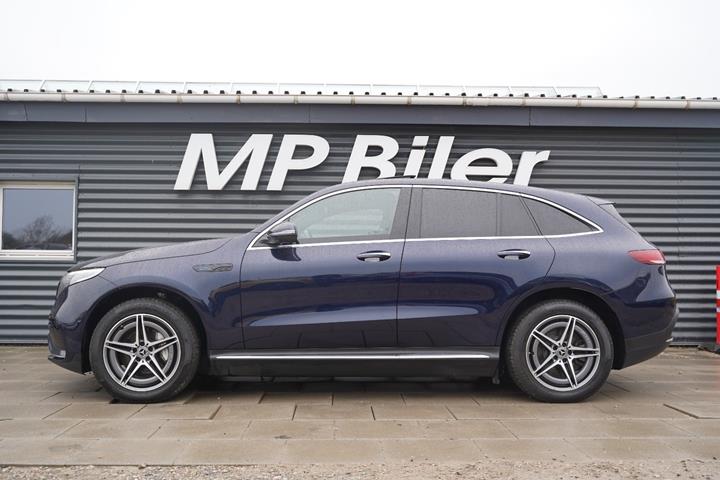 Blå Mercedes EQC400 fra 2022