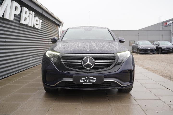 Blå Mercedes EQC400 fra 2022