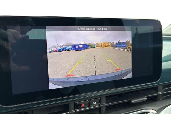 Blå Fiat 500e fra 2021