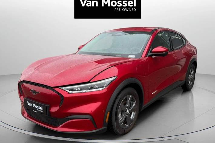 Rød Ford Mustang Mach-E fra 2021