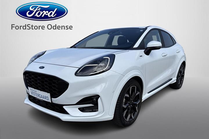 Hvid Ford Puma fra 2022 set udefra
