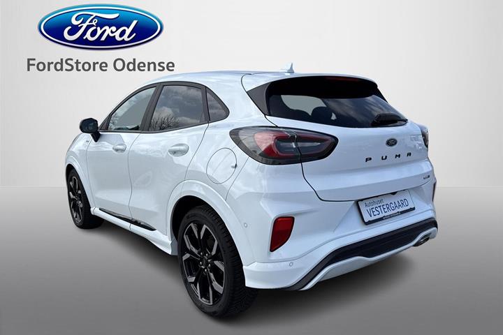 Hvid Ford Puma fra 2022