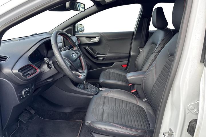 Hvid Ford Puma fra 2022