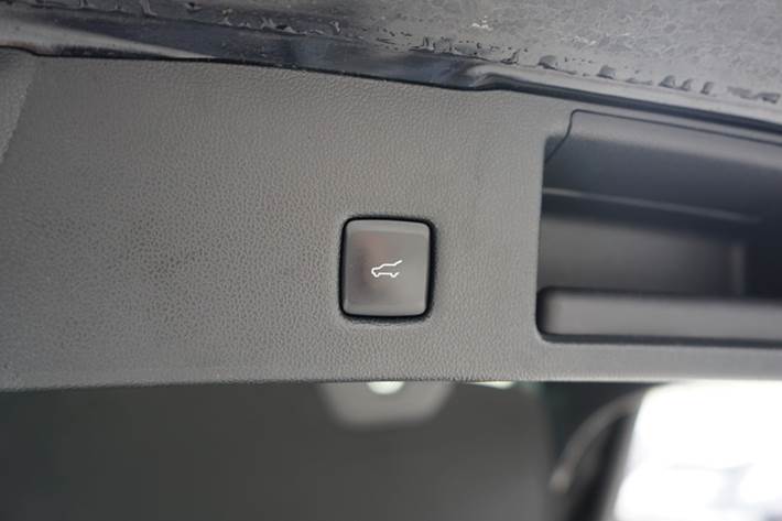 Sort Ford Kuga fra 2022