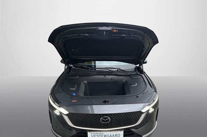 Grå Mazda 6e fra 2025