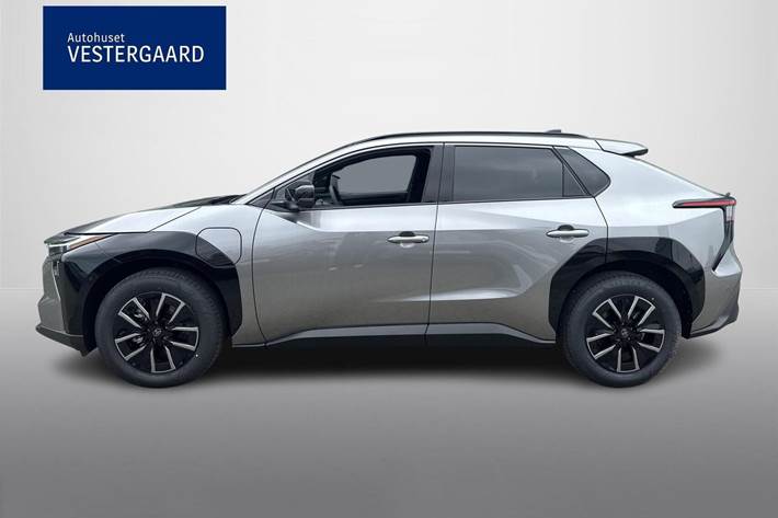 Grå Toyota BZ4X fra 2026