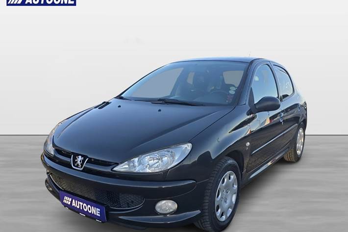 Sort Peugeot 206 fra 2007 set udefra