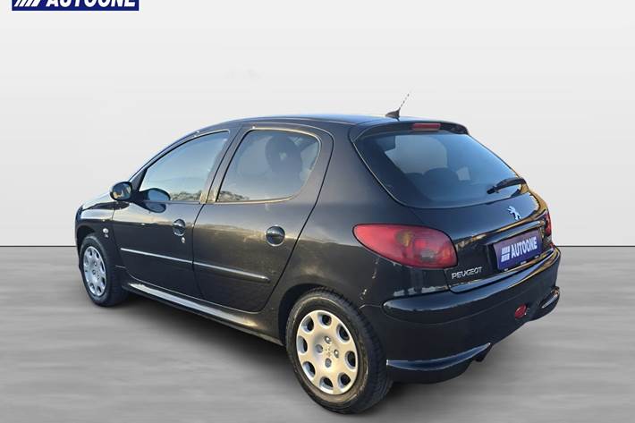 Sort Peugeot 206 fra 2007