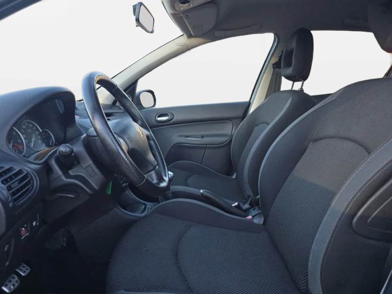 Peugeot 206 1,6 S-line