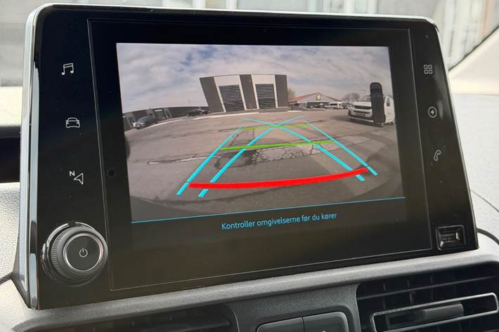 Sort Peugeot e-Partner fra 2025