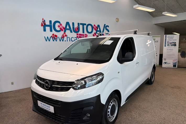 Hvid Opel Vivaro fra 2022