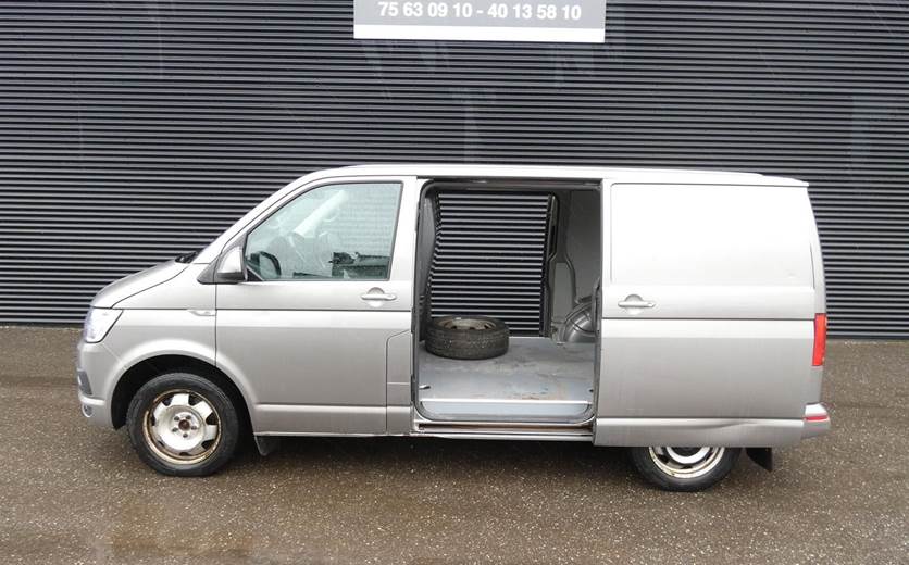 VW Transporter 2,0 TDi 199 Kassevogn DSG 4Motion kort