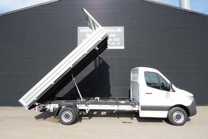 Hvid Mercedes Sprinter 317 fra 2026