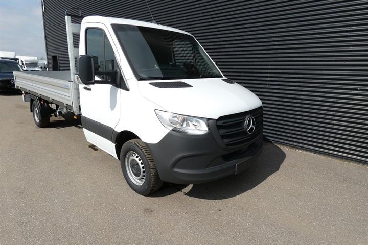 Hvid Mercedes Sprinter 317 fra 2026